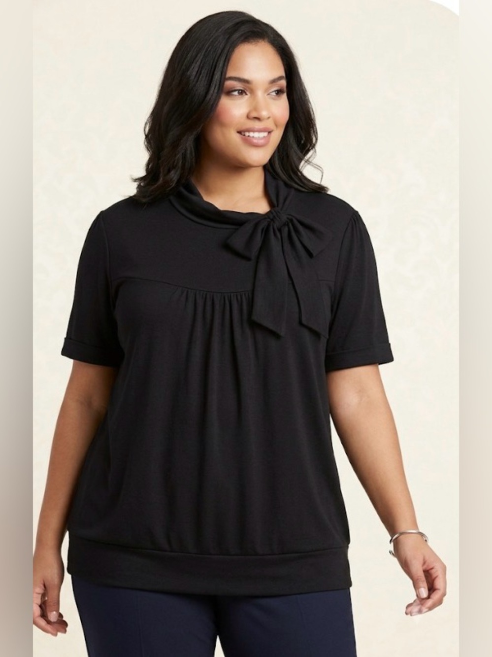 Deluxe L.A. Blues short sleeve top with a bow black size 30/32